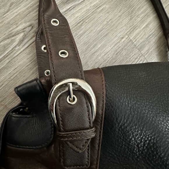 Vintage Soprano Black & Brown Leather Shoulder Bag - Picture 3 of 9